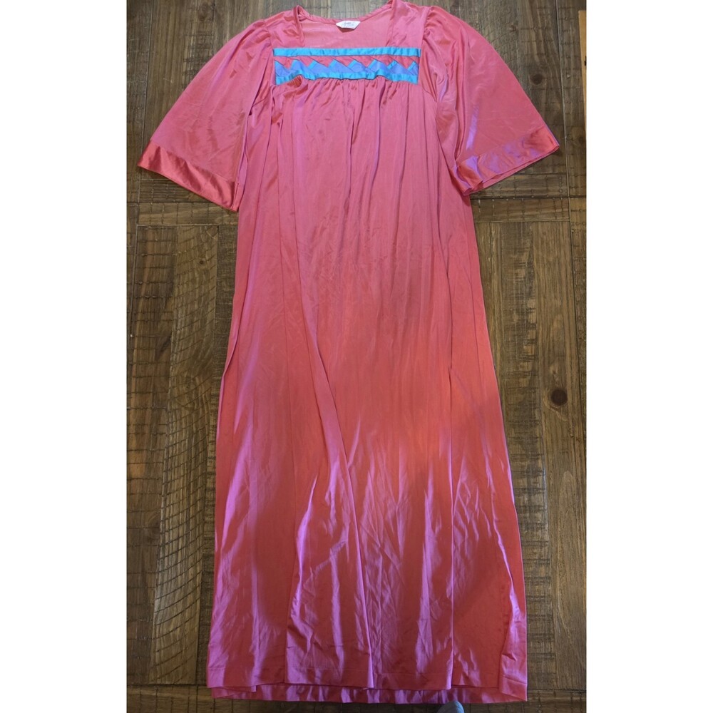 Vintage 70s 80s Henson Kickernick Pink Geometric Nylon Lace Maxi Nightgown sz M